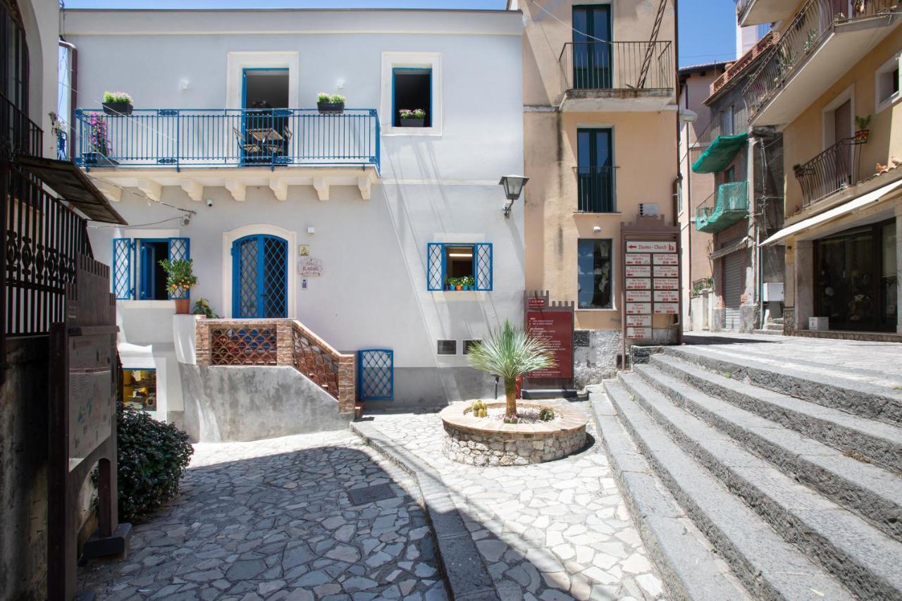 كاستلمولا Casa Blandano B&B المظهر الخارجي الصورة